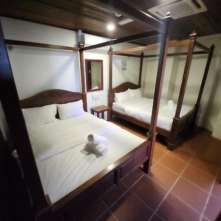 Uptown Eco Hotel Kuala Terengganu Exteriör bild