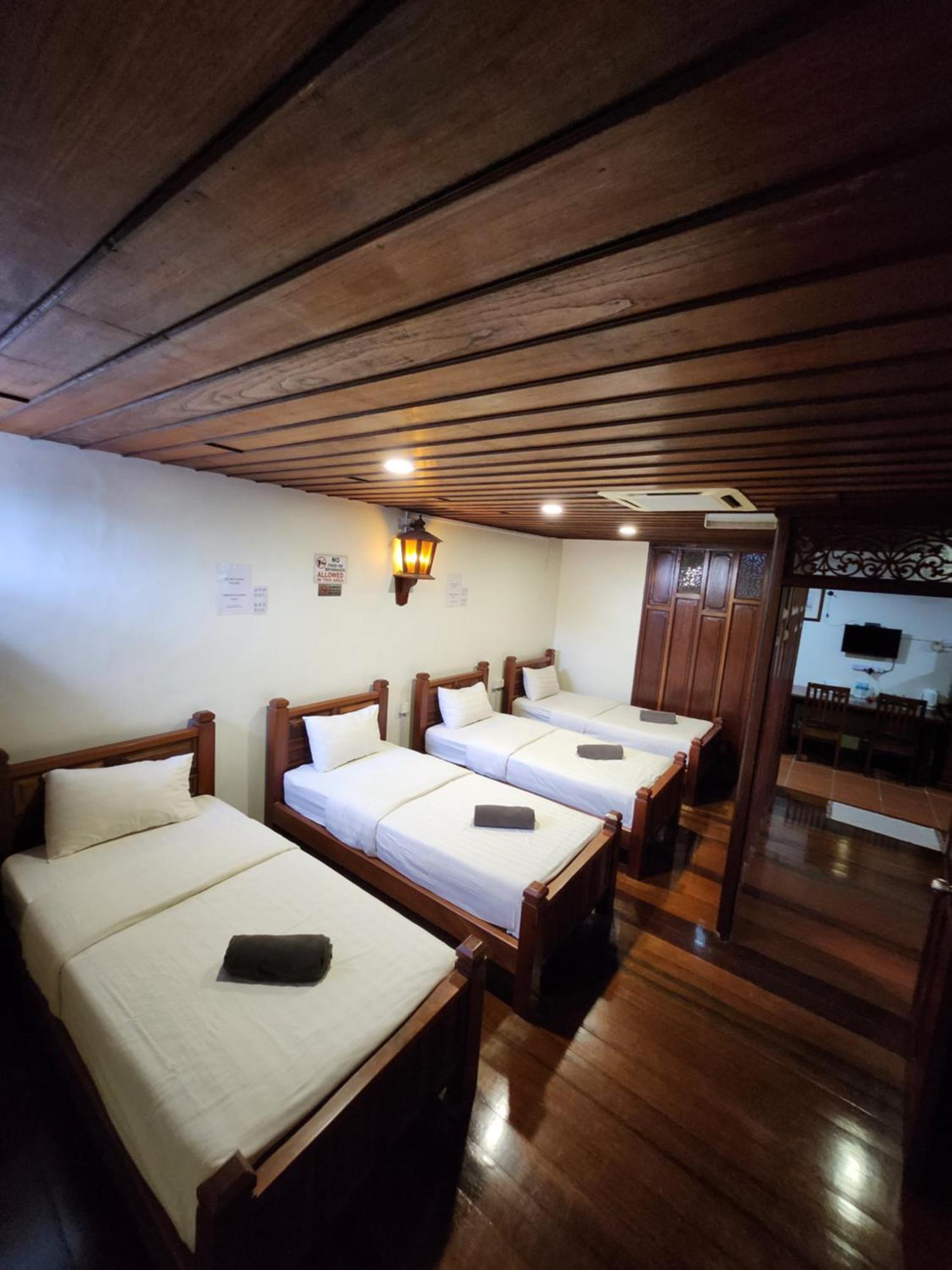 Uptown Eco Hotel Kuala Terengganu Exteriör bild