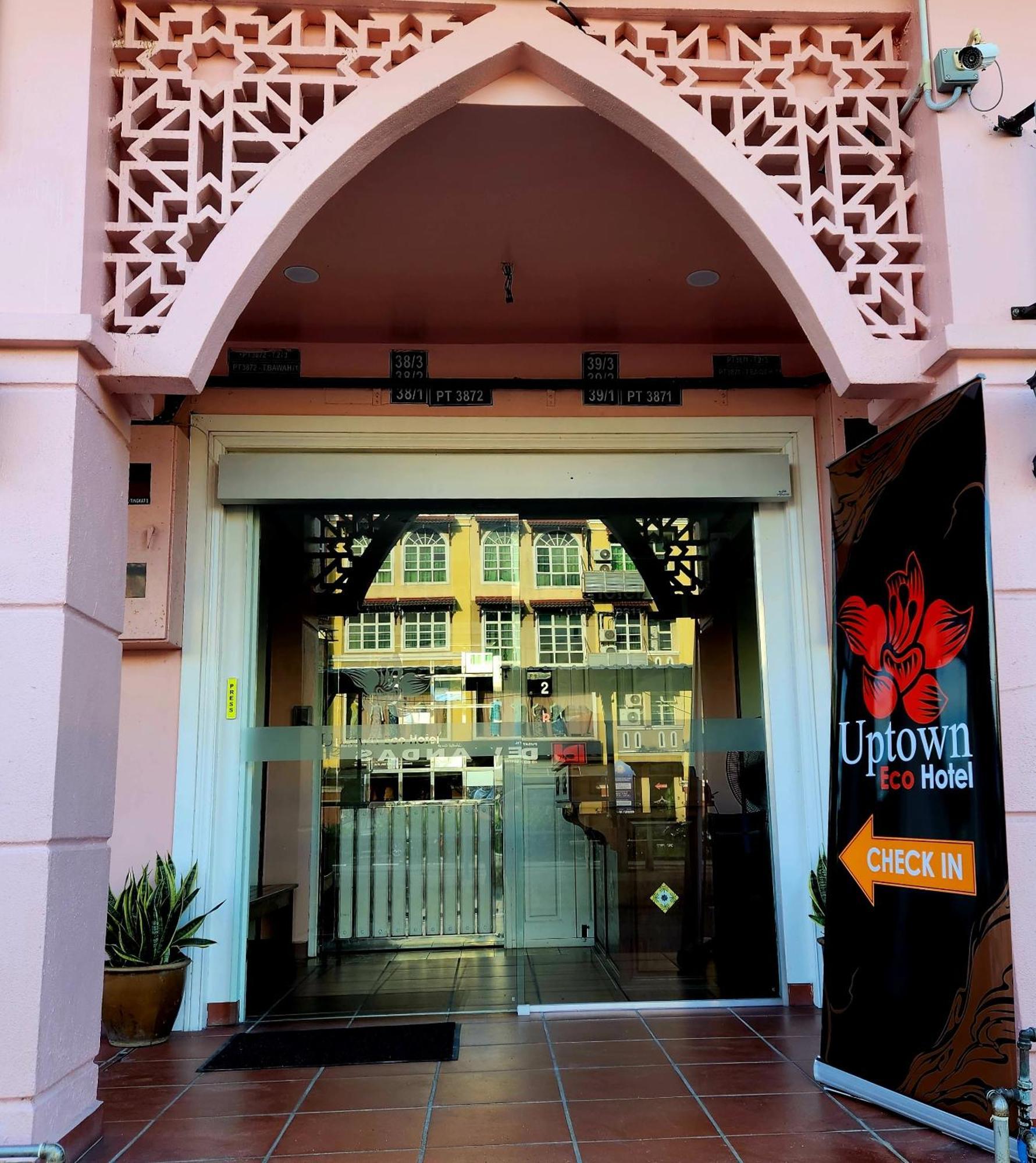 Uptown Eco Hotel Kuala Terengganu Exteriör bild